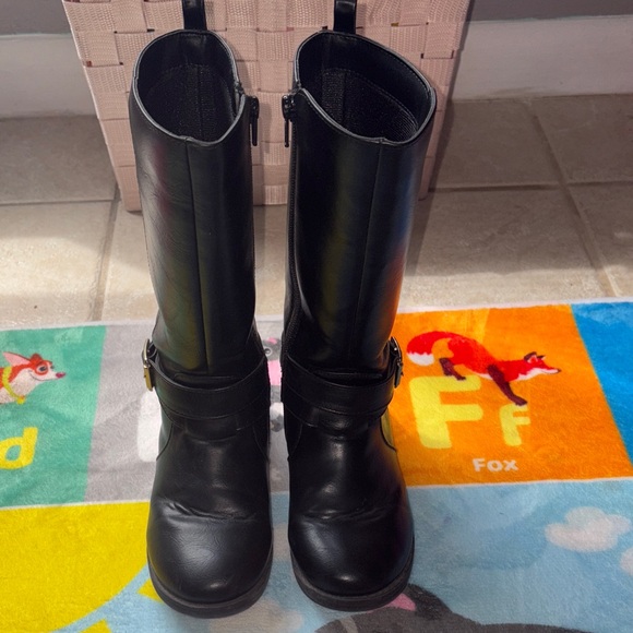 The Children's Place Sleek Black Kids Boots - Picture 2 of 10